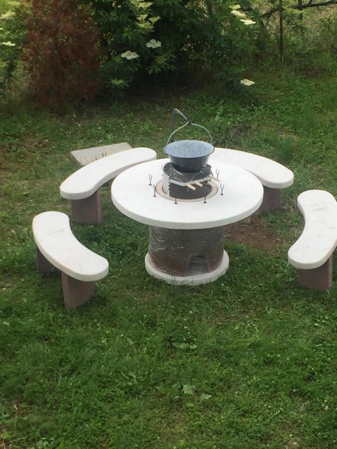 Lelle-Kert Apartman 02 Balatonlelle Kültér fotó